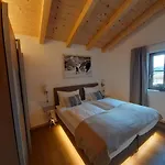 Hochalmbahnen Chalets 14W4, Wacholder, Nahe Gondel, Hunde Willkommen