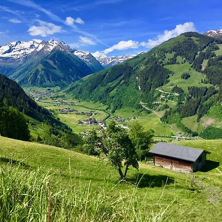 Hochalmbahnen Chalets 14W4, Wacholder, Nahe Gondel, Hunde Willkommen